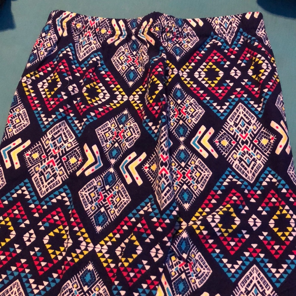 multi colored leggings with diamond patterns